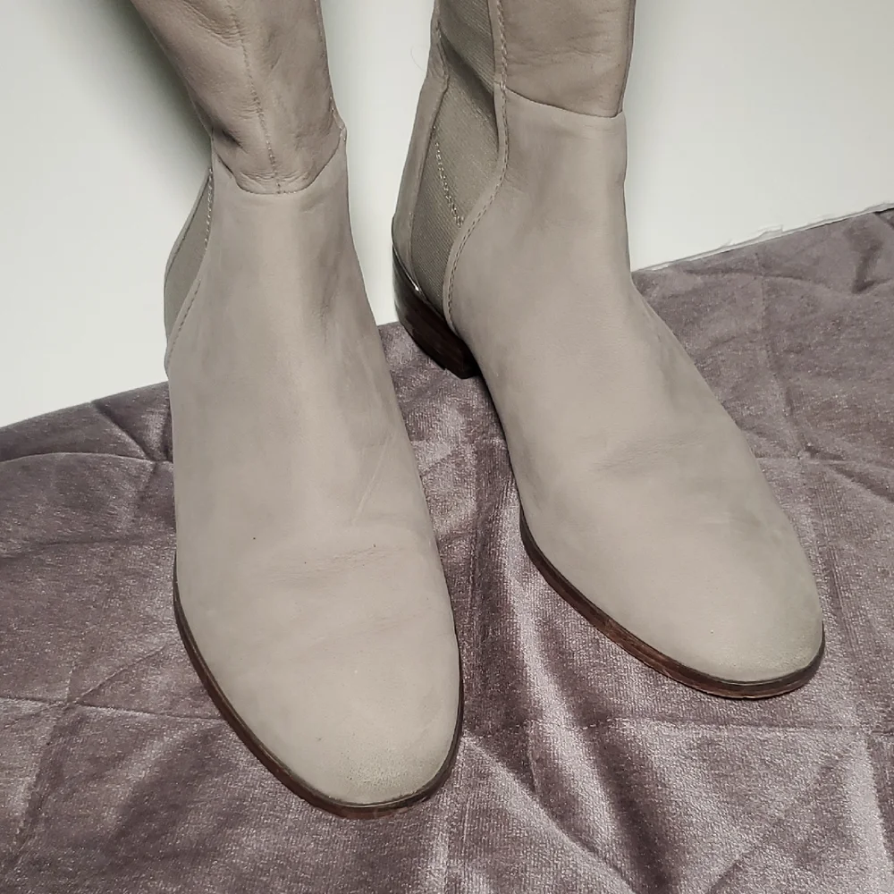 Louise Et Cie Lo Vallery Gore Panelled Women's Boots Sz 9.5 Knee-High in Taupe